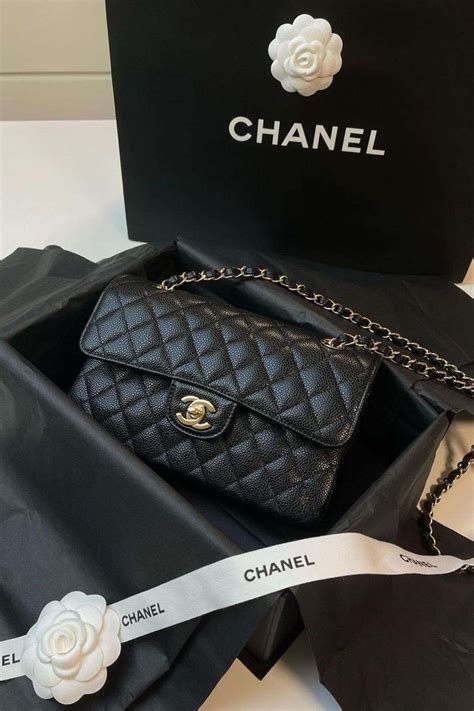 boy chanel lambskin|Chanel lambskin vs caviar leather.